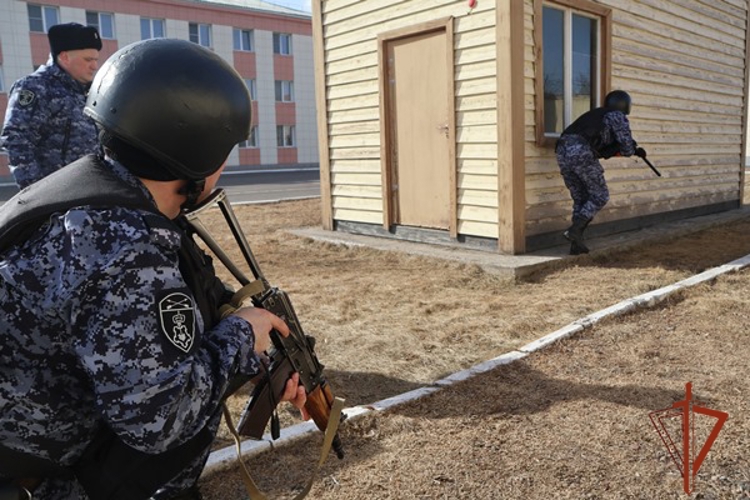 В Красноярском крае выбрали лучшую группу задержания Росгвардии