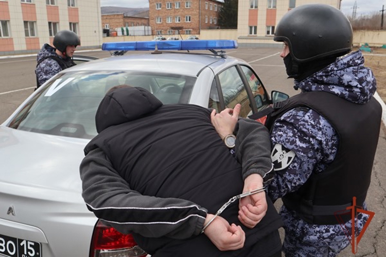В Красноярском крае выбрали лучшую группу задержания Росгвардии
