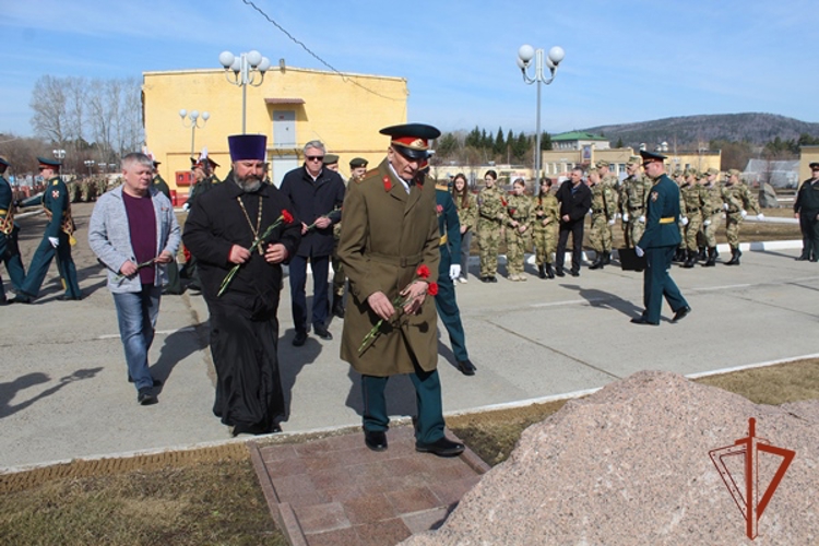 В Зеленогорской воинской части Росгвардии отметили 80‑летие воинских частей по охране ВГО и СГ