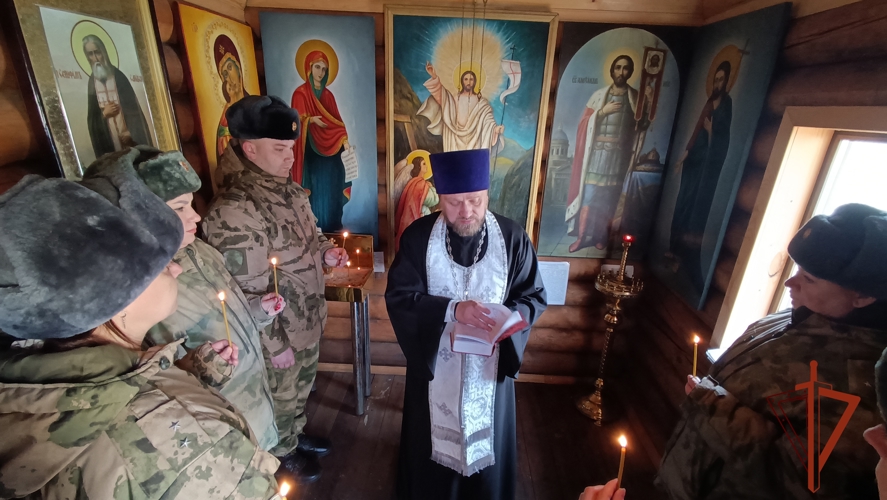 В Красноярском крае росгвардейцы обеспечили правопорядок православного праздника Пасха