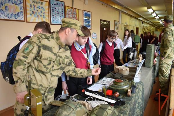 Росгвардейцы железногорского полка Красноярского соединения приняли участие в фестивале Юнармии