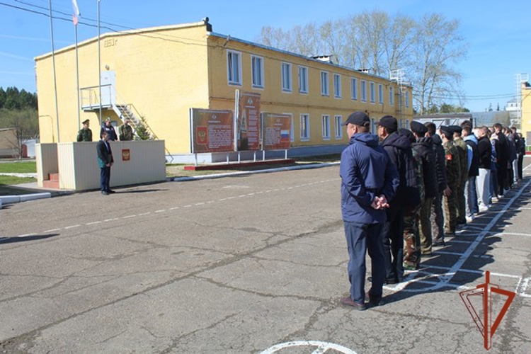 В зеленогорской воинской части Росгвардии прошёл Всероссийский день призывника