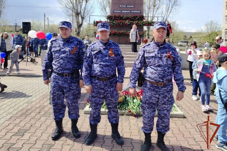 Ужурские сотрудники Росгвардии приняли участие в торжественных мероприятиях, посвященных Дню Победы