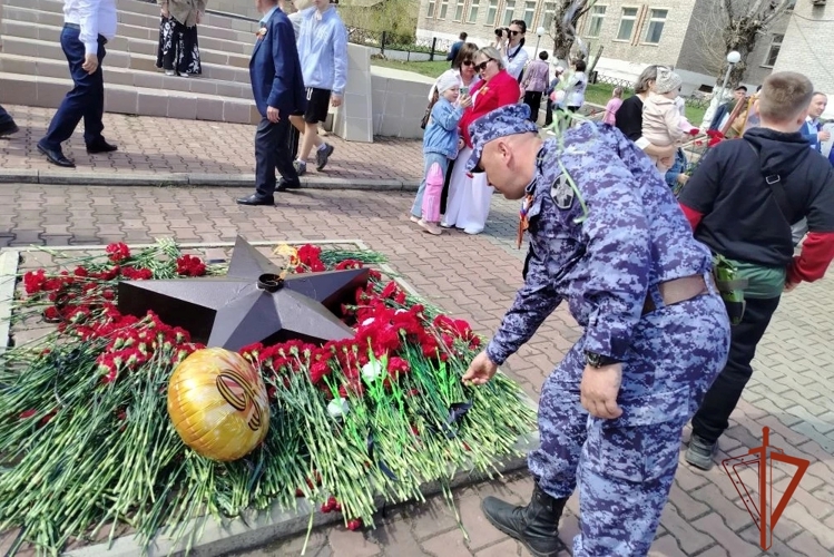 Ужурские сотрудники Росгвардии приняли участие в торжественных мероприятиях, посвященных Дню Победы