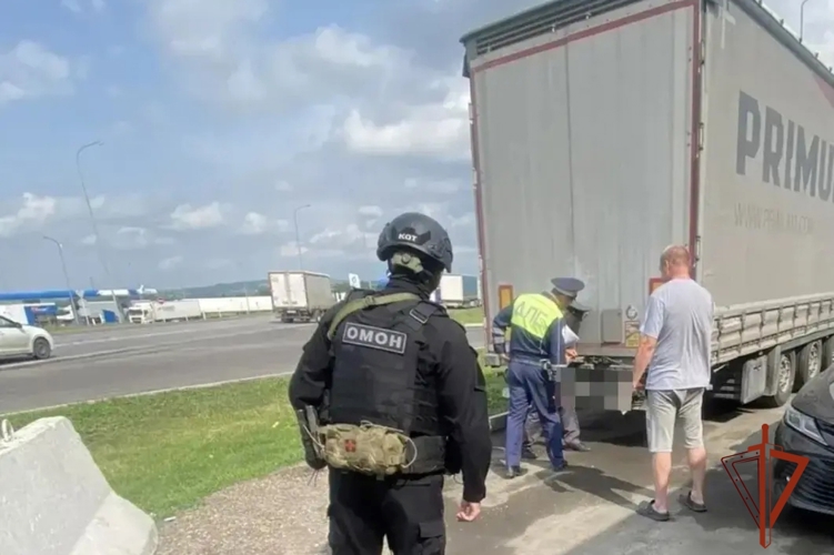 В Красноярске при содействии ОМОН Росгвардии проведены  мероприятия в пресечении нелегальной миграции