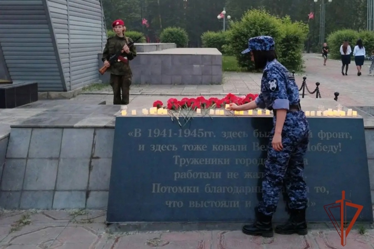 В Красноярском крае росгвардейцы приняли участие в церемониях, посвященных Дню памяти и скорби