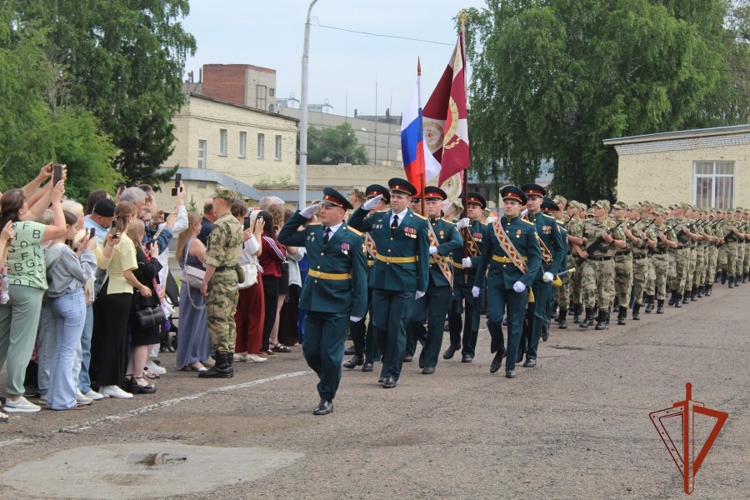 В Красноярске военнослужащие Росгвардии присягнули на верность Родине