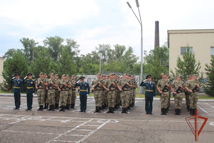 В Красноярске военнослужащие Росгвардии присягнули на верность Родине