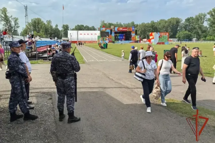 Сотрудники Росгвардии обеспечили безопасность международного фестиваля "Мир Сибири" в Красноярском крае
