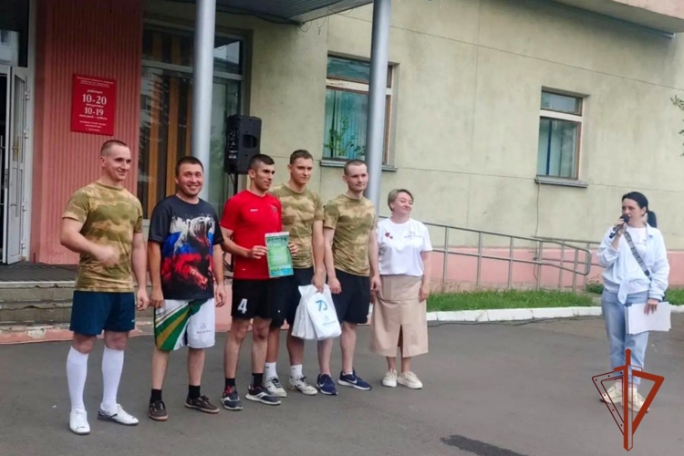 Росгвардейцы Зеленогорска стали знаковыми участниками празднования 70-летия города