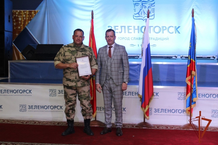 Росгвардейцы Зеленогорска стали знаковыми участниками празднования 70-летия города