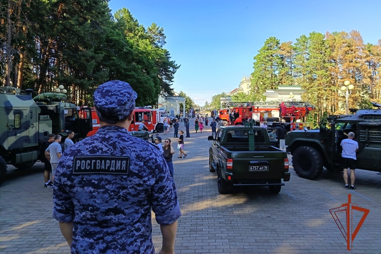 В Железногорске росгвардейцы обеспечили правопорядок фестиваля силовых структур