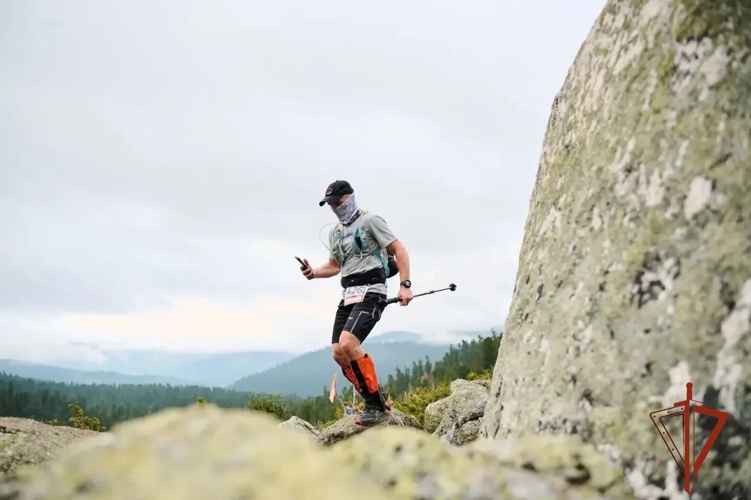 В Красноярске сотрудник ОМОН Росгвардии принял участие в фестивале «Skyrunfest»