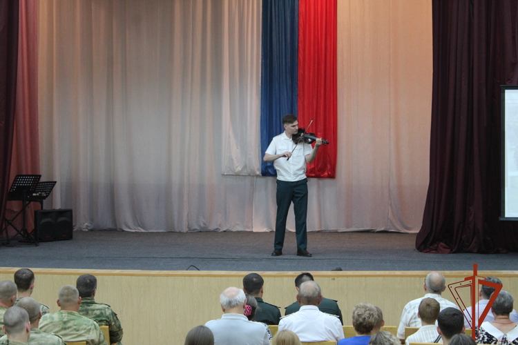 В Железногорске военнослужащие  Красноярского соединения Росгвардии отметили день образования подразделения