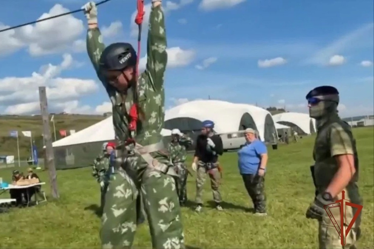 В Красноярске сотрудники спецподразделения Росгвардии приняли участие в военно-патриотической игре «Я – Патриот 3»