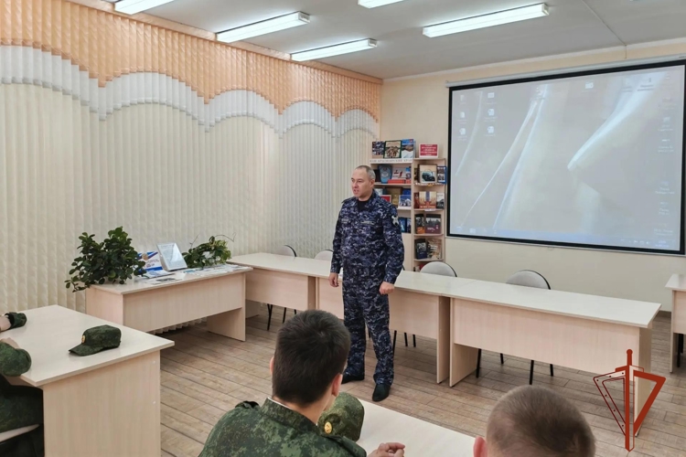 Кадетам рассказали о возможностях обучения и службы в Росгвардии