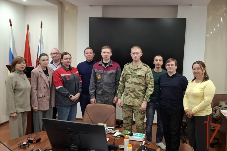 Росгвардеец провел занятие по гражданской обороне для специалистов Роспотребнадзора в Красноярском крае