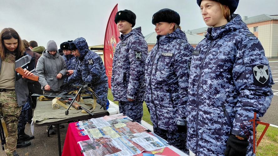 В городском управлении вневедомственной охраны Росгвардии прошел «День призывника»