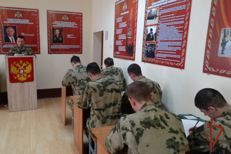 В Железногорске стартовал курс первоначальной подготовки для военнослужащих, поступивших на службу по контракту 