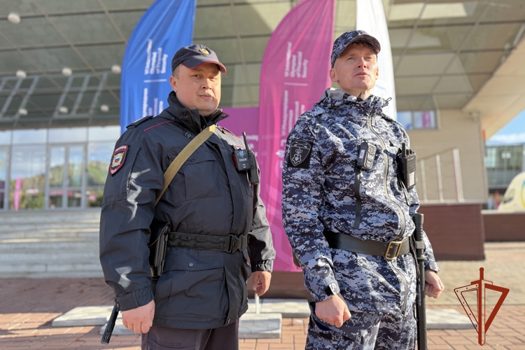 В Красноярске росгвардейцы обеспечили правопорядок во время финала VI Международной олимпиады по финансовой безопасности  