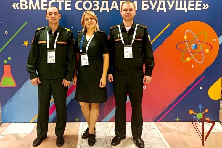 Военнослужащие Росгвардии — в центре молодёжного форума в Зеленогорске