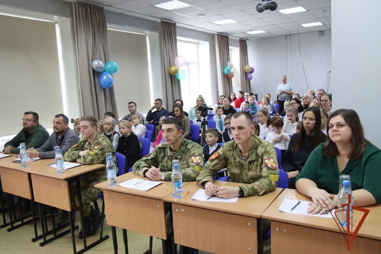 Курсанты ведомственного института Росгвардии вошли в жюри конкурса чтецов среди школьников